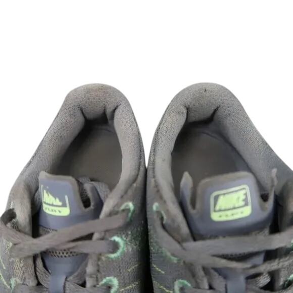 Nike Shoes Womens 7 Athletic Sneakers Trainers Fury Active Running Sport Comfort - Picture 12 of 15